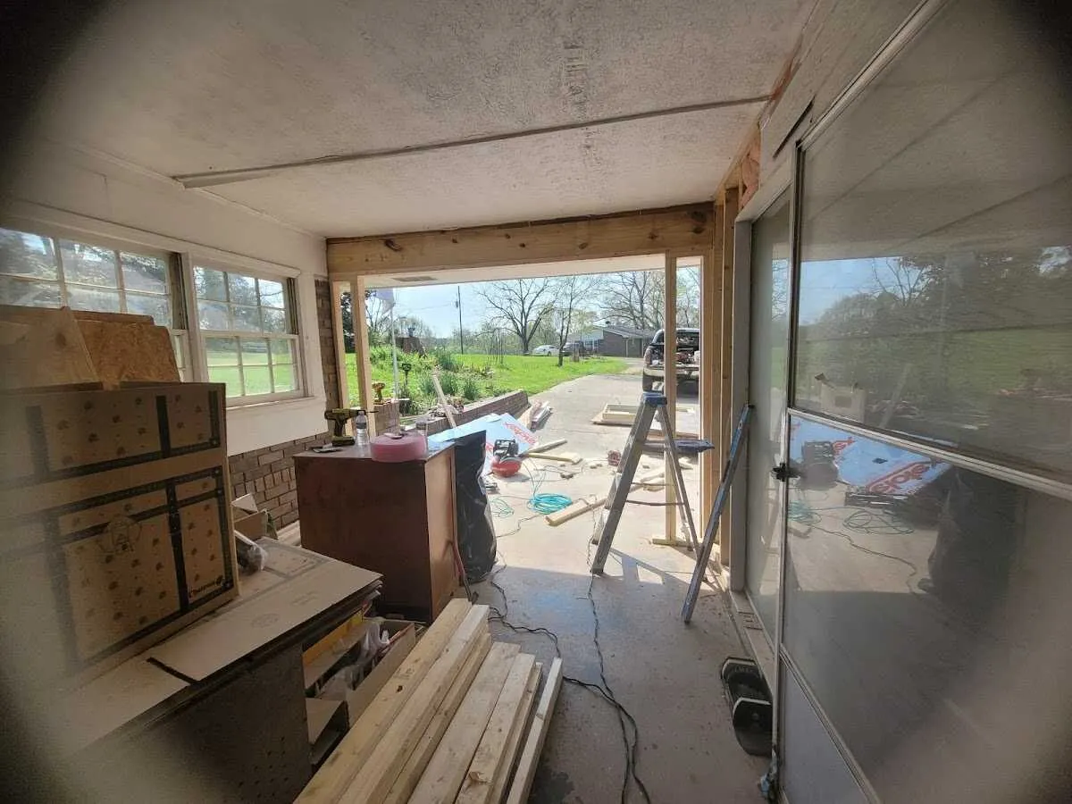 Air movers and dehumidifier for Drying & Dehumidification in Richland Hills